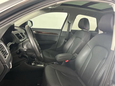 Used 2016 Audi Q3 2.0T Prestige AWD/4WD image 12