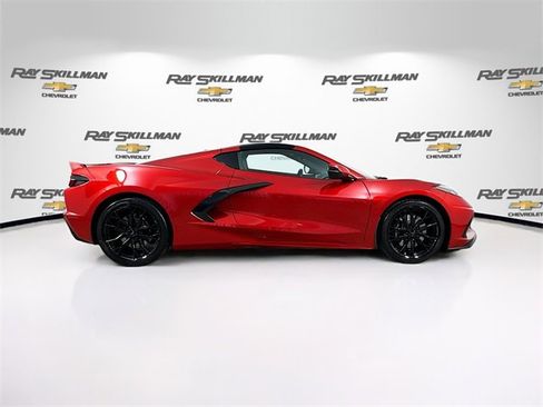 Used 2024 Chevrolet Corvette Stingray Preferred Cpe w/ Z51 Performance Package image 8