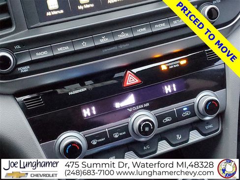 Used 2020 Hyundai Elantra SEL image 16
