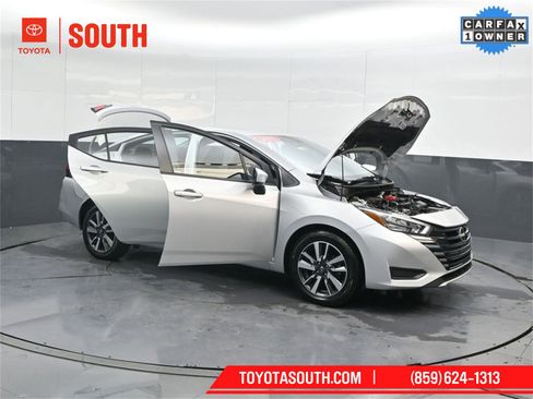 Used 2025 Nissan Versa SV image 49