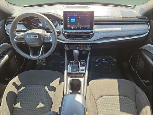 Used 2024 Jeep Compass Sport image 17