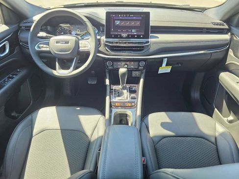 New 2026 Jeep Compass Latitude AWD/4WD image 11