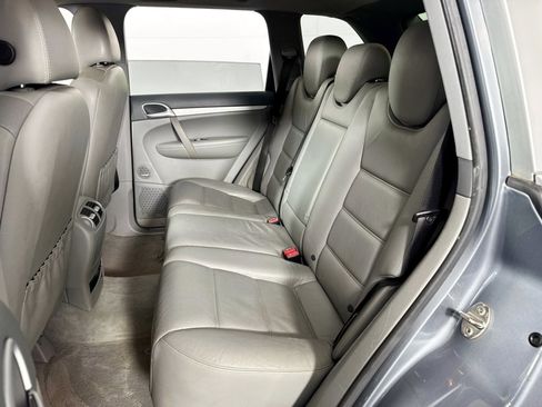 Used 2006 Porsche Cayenne image 25