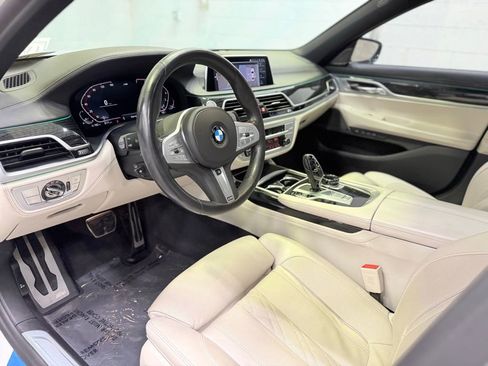 Used 2022 BMW 750i xDrive 750i xDrive w/ Executive Package image 37