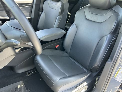Used 2024 Volkswagen ID.4 S RWD image 18