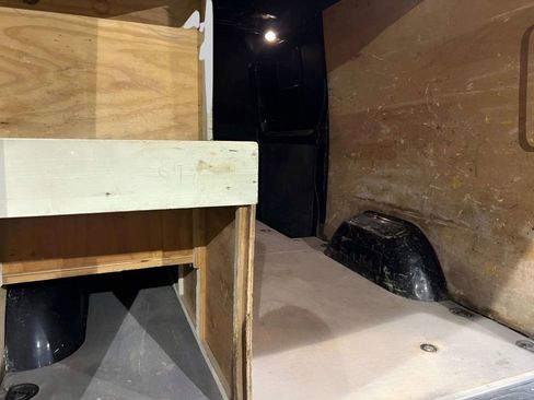 Used 2021 Mercedes-Benz Sprinter 2500 image 10