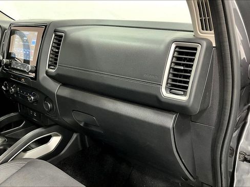 Used 2024 Nissan Frontier SV AWD/4WD image 19
