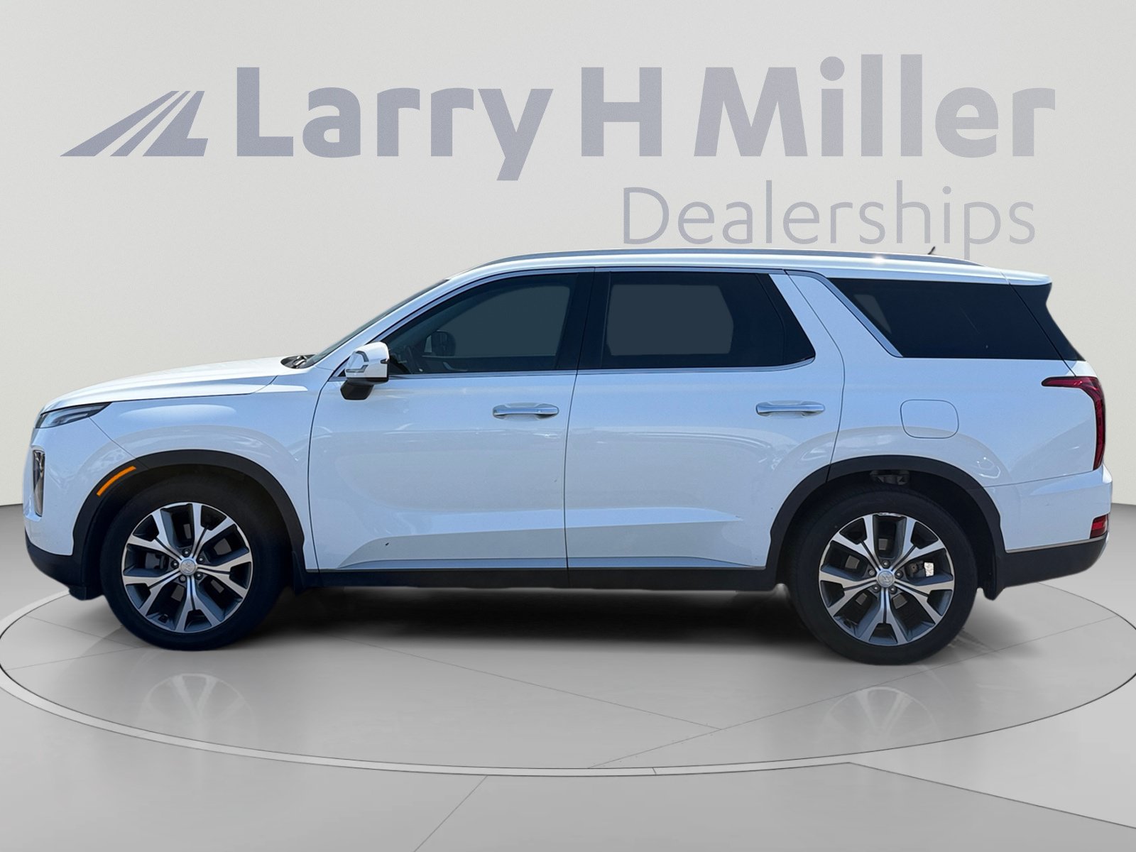 Used 2022 Hyundai Palisade SEL w/ Convenience Package AWD/4WD image 2