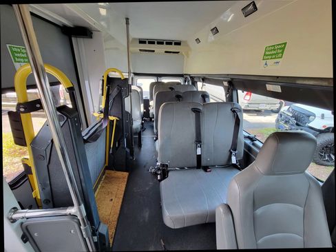 Used 2011 Ford E-350 and Econoline 350 Extended Super Duty w/ PWR Group RWD image 17