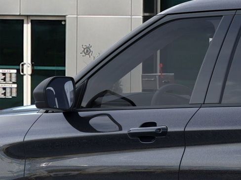 New 2025 Ford Explorer Active image 21