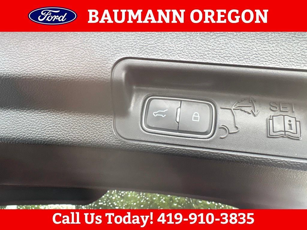 Used 2024 Ford Explorer XLT w/ Equipment Group 202A AWD/4WD image 13