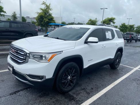 Used 2019 GMC Acadia SLT AWD/4WD image 3
