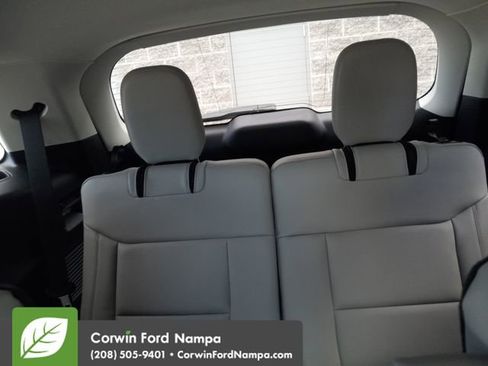 New 2025 Ford Explorer Active w/ Active Comfort Package image 27