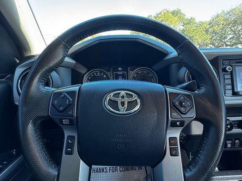 Used 2019 Toyota Tacoma SR5 image 18