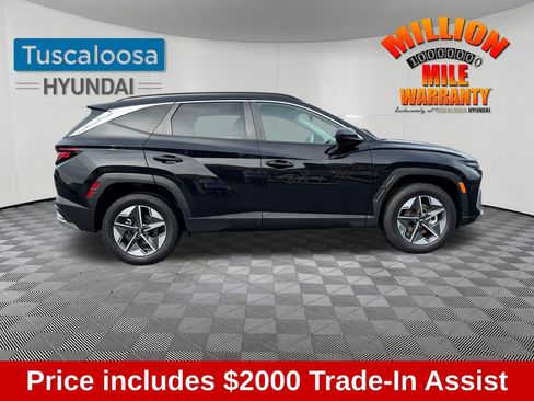 Used 2025 Hyundai Tucson SEL image 2