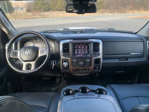 Used 2018 RAM 1500 Laramie image 17
