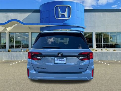 New 2026 Honda Odyssey Sport-L image 3