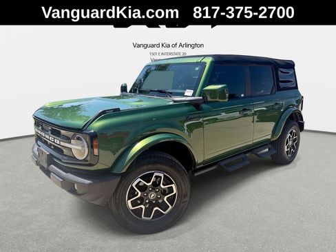 Used 2023 Ford Bronco Outer Banks AWD/4WD image 1