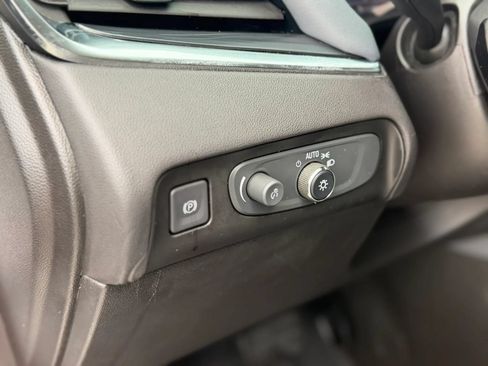 Used 2021 Buick Enclave Essence AWD/4WD image 36