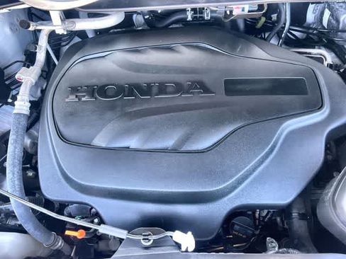 Used 2025 Honda Odyssey EX-L image 10