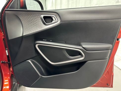 Used 2024 Kia Soul LX w/ Option Group 015 image 50