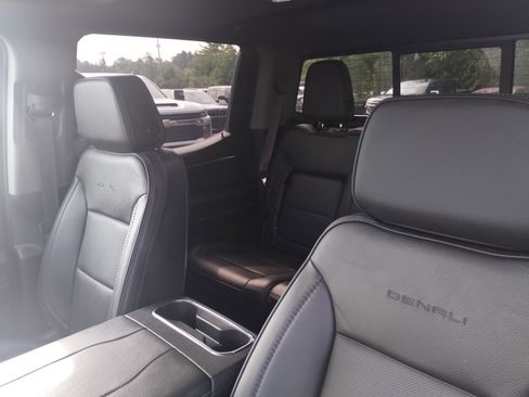 Used 2024 GMC Sierra 1500 Denali w/ Denali Reserve Package image 14
