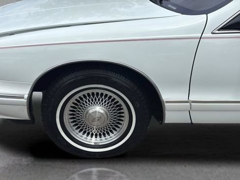 Used 1996 Chevrolet Caprice SS RWD image 30