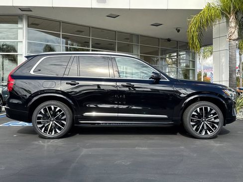 New 2026 Volvo XC90 T8 Plus w/ Protection Package Premier image 6