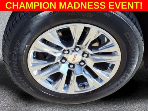 Used 2025 GMC Yukon Denali image 9