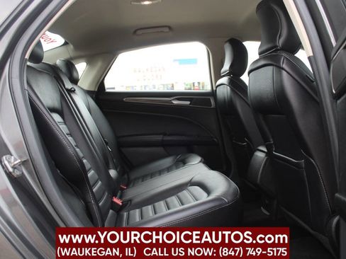 Used 2017 Ford Fusion SE image 13