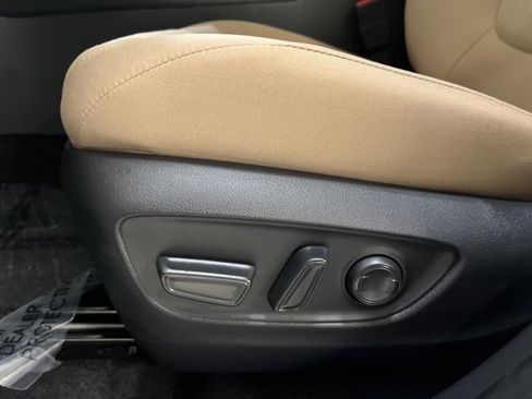 Used 2025 Toyota RAV4 XLE w/ Convenience Package image 17