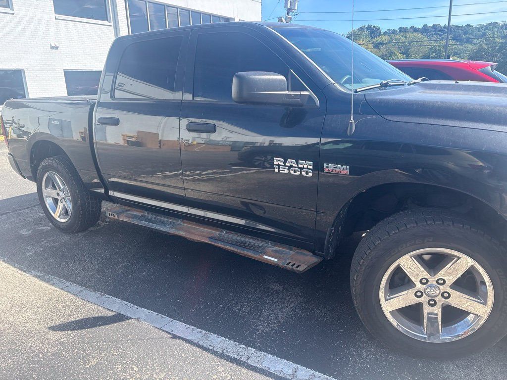 Used 2015 RAM 1500 Express AWD/4WD image 3