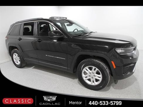 Used 2023 Jeep Grand Cherokee Laredo w/ Luxury Tech Group I image 1
