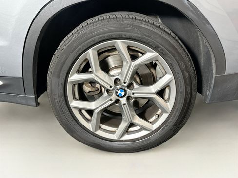 Used 2024 BMW X3 xDrive30i AWD/4WD image 11