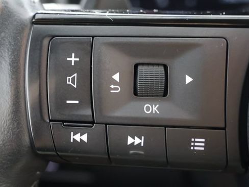 Used 2024 Nissan Rogue Platinum w/ Platinum Premium Package AWD/4WD image 11