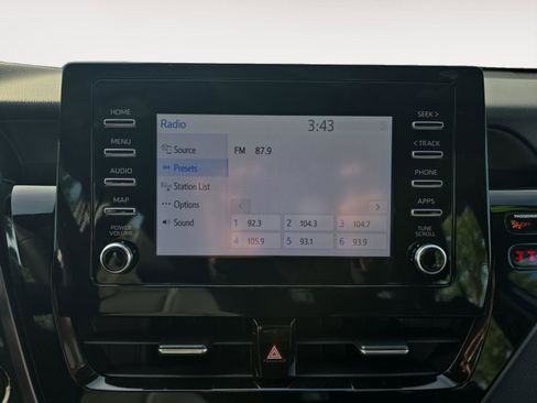 Used 2024 Toyota Camry SE FWD image 16