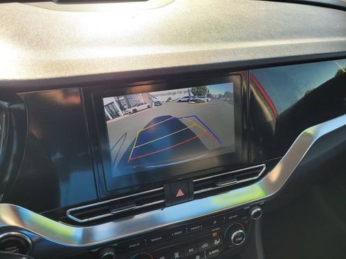 Used 2020 Kia Niro EX FWD image 14