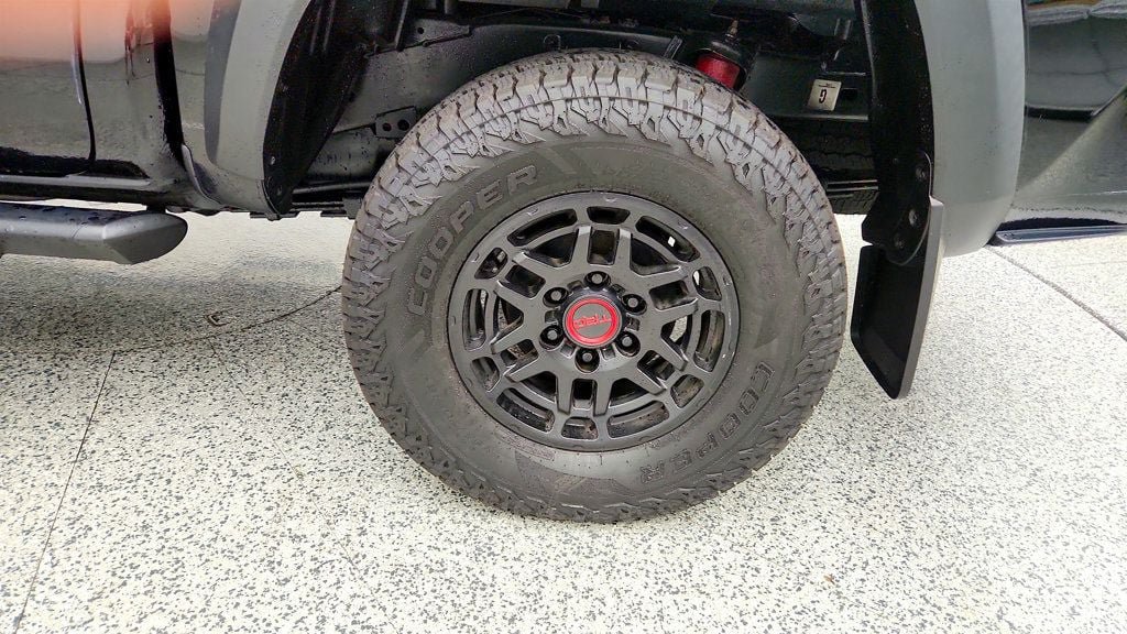 Used 2023 Toyota Tacoma TRD Pro AWD/4WD image 9