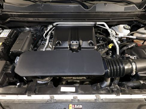 Used 2024 GMC Canyon AT4 w/ AT4 Premium Package image 36