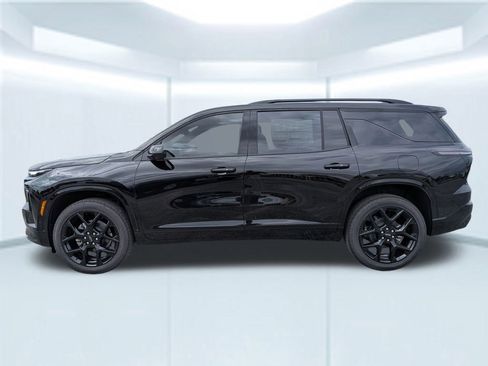 New 2026 Chevrolet Traverse RS w/ LPO, Floor Liner Package image 2