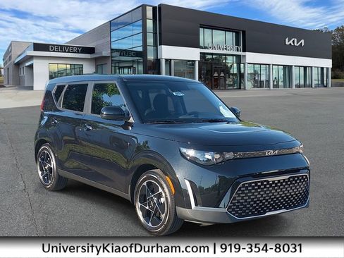 Certified 2025 Kia Soul EX FWD image 1