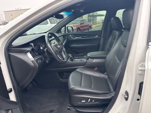Used 2022 Cadillac XT5 Premium Luxury image 10