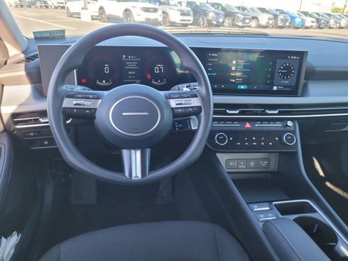 Used 2025 Hyundai Sonata SEL FWD image 18