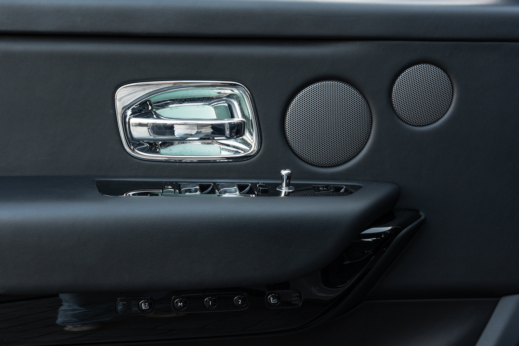 Used 2024 Rolls-Royce Cullinan AWD/4WD image 11