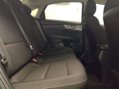Used 2021 Kia Forte Sedan FWD image 19
