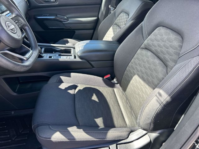 Certified 2024 Nissan Pathfinder S FWD image 27