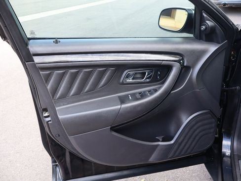 Used 2010 Ford Taurus Limited image 23