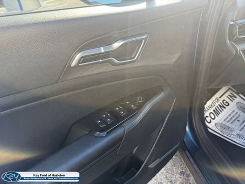 Used 2023 Kia Sportage X-Line image 11
