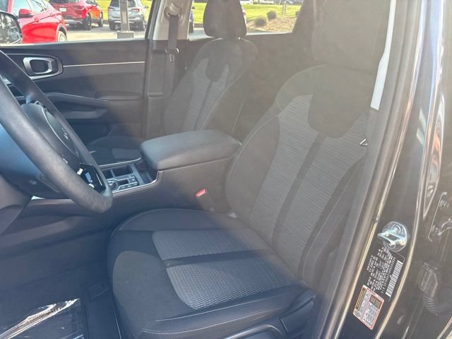 Used 2024 Kia Sorento LX FWD image 24