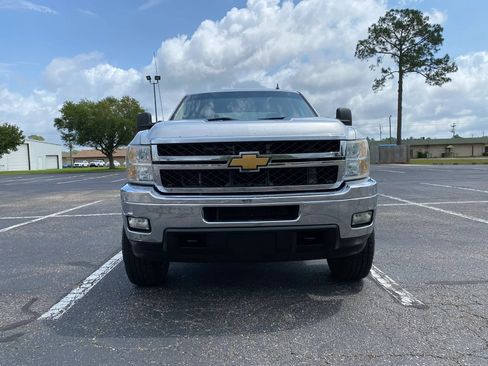 Used 2014 Chevrolet Silverado 2500 LTZ w/ LTZ Plus Package AWD/4WD image 3